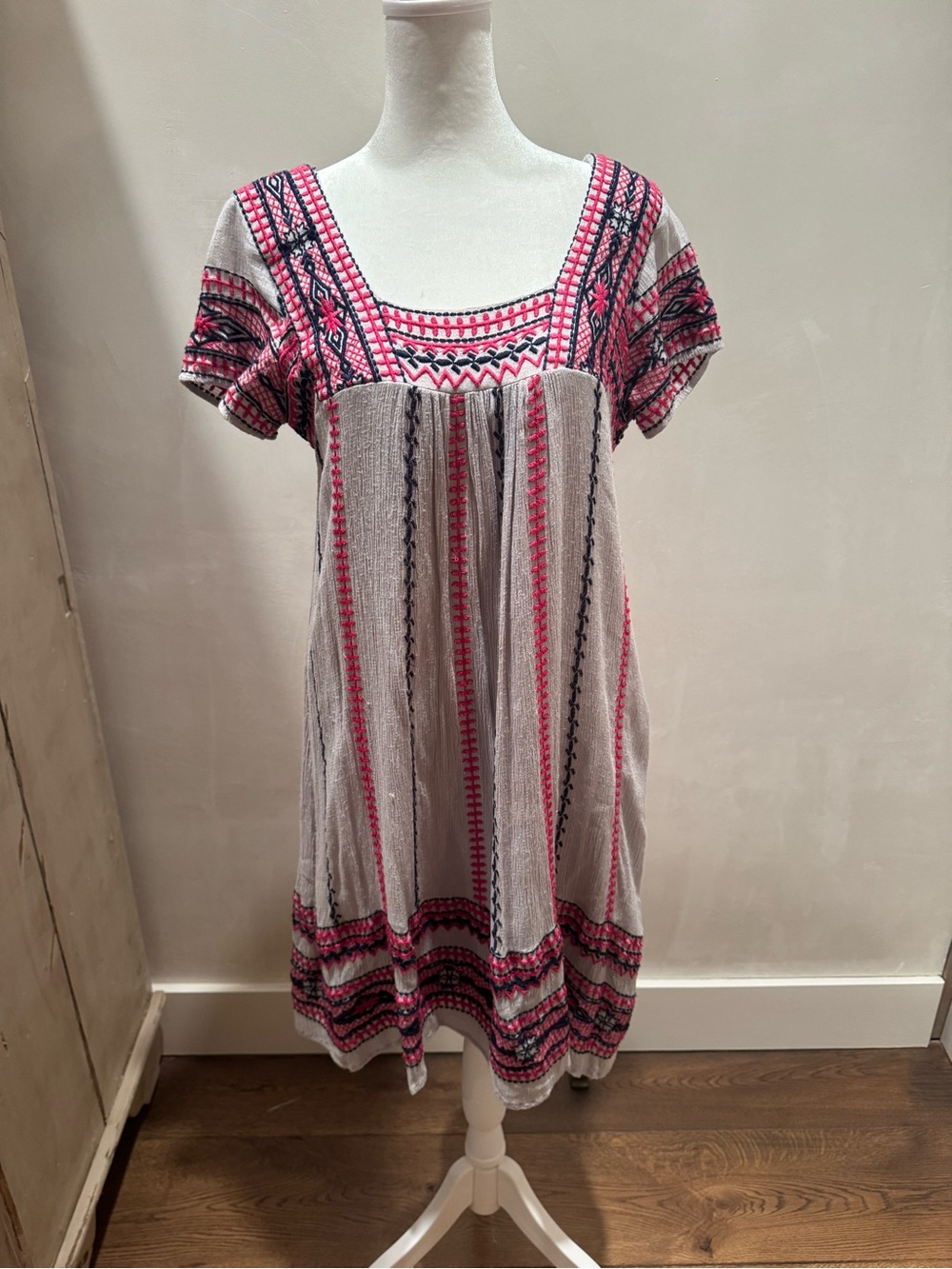 Embroidered Boho Scoop Neck Dress